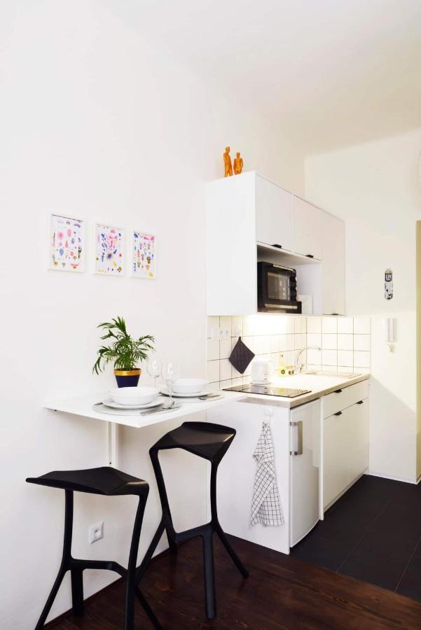 Lazy Sofa ° Apartment Hradec Kralove Luaran gambar