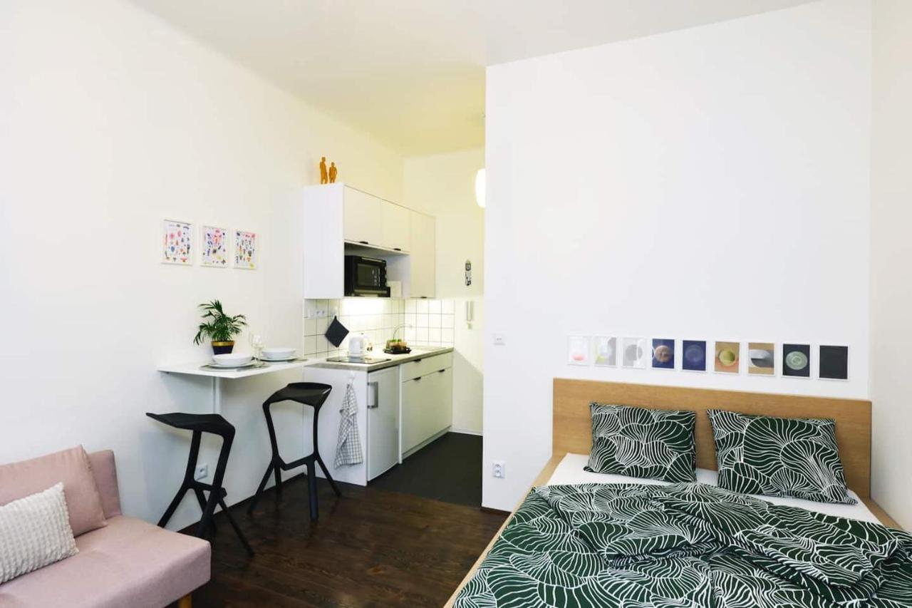 Lazy Sofa ° Apartment Hradec Kralove Luaran gambar